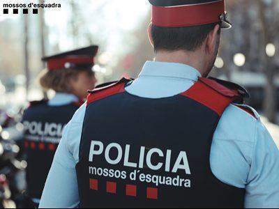 Mossos d'Esquadra arestează un bărbat care tocmai făcuse un jaf într-un supermarket din Lleida cu un pistol simulat