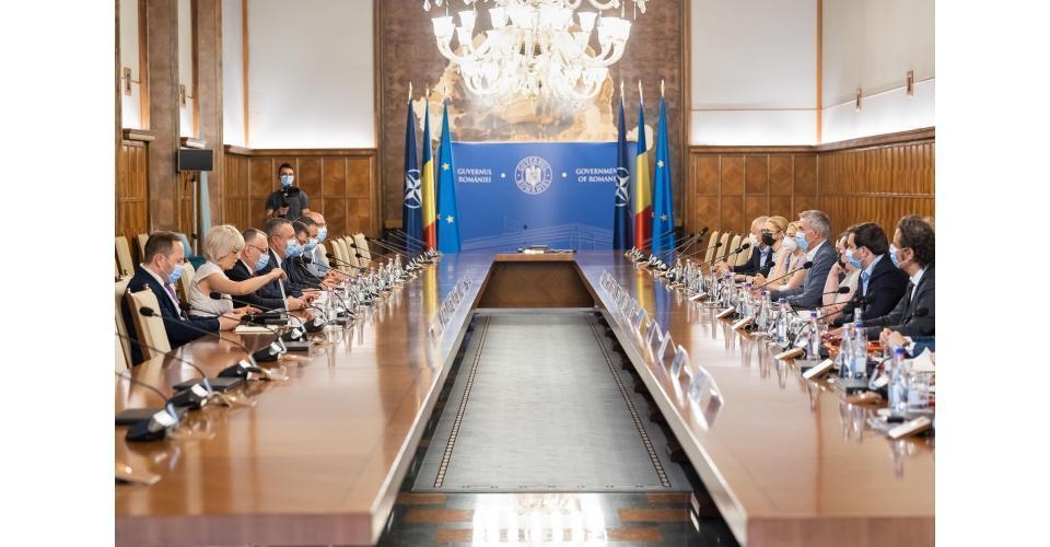 Întrevederea prim-ministrului Nicolae-Ionel Ciucă cu reprezentanții Alianței ”O Voce pentru Educație”