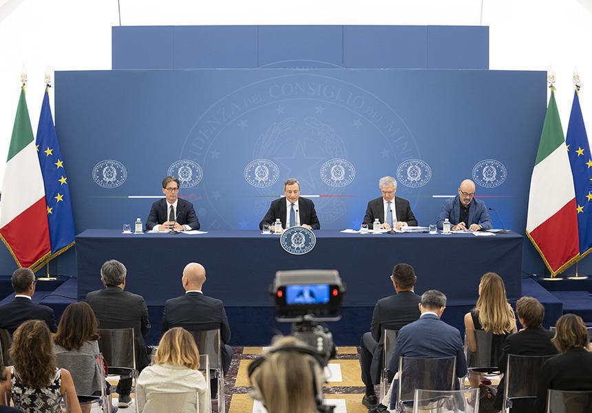 Conferință de presă a președintelui Draghi cu miniștrii Franco și Cingolani și subsecretarul Garofoli