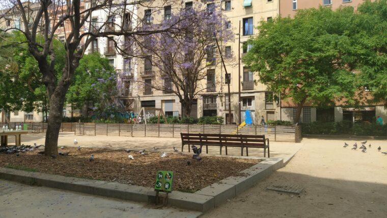 Barcelona: Fondul de locuințe publice crește odată cu achiziționarea a două proprietăți în Ciutat Vella și Sant Martí