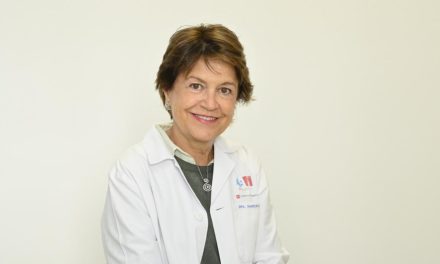 María Sanjurjo, șefa Serviciului Farmacie Marañón, primește premiul Fundamed pentru cariera sa profesională