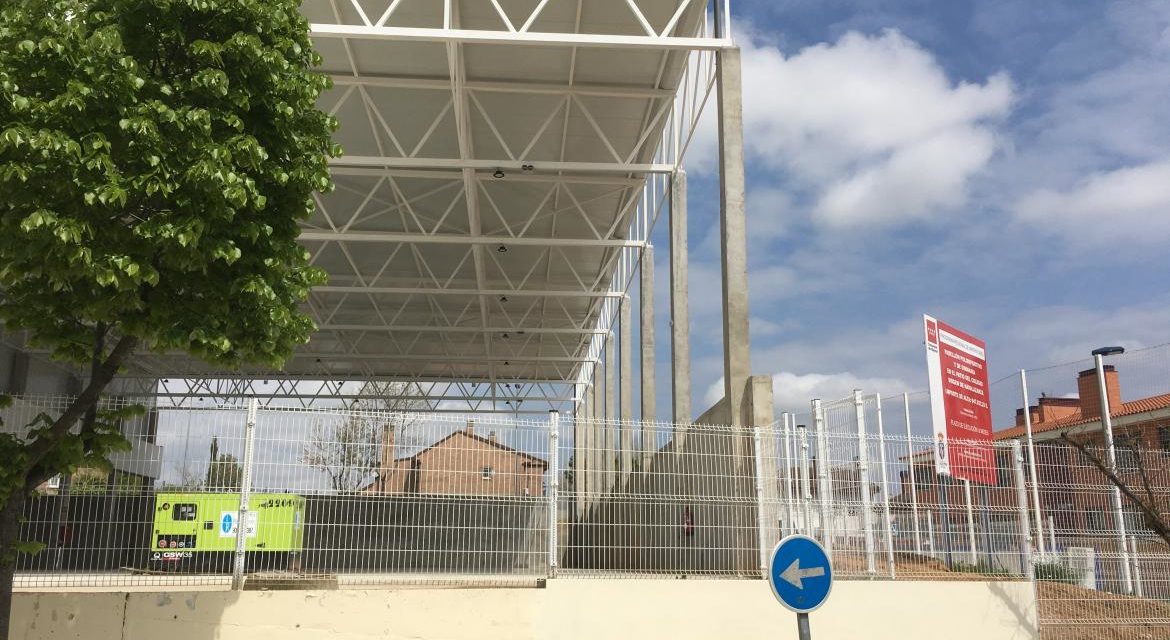 Comunitatea Madrid pune la dispoziție școlii publice Virgen de Navalazarza un nou centru sportiv polivalent