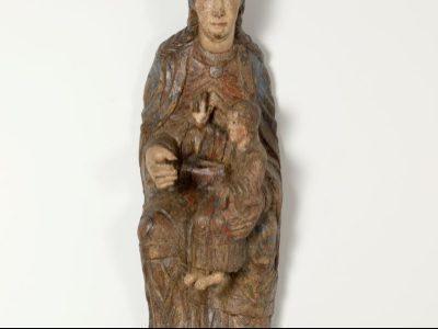 Muzeul Eparhial și Județean Solsona încorporează în colecția sa sculptura policromă în lemn a Fecioarei cu Pruncul