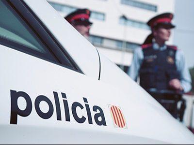 Mossos d'Esquadra arestează în Barcelona doi bărbați care într-o lună au comis zece jafuri violente în unități comerciale