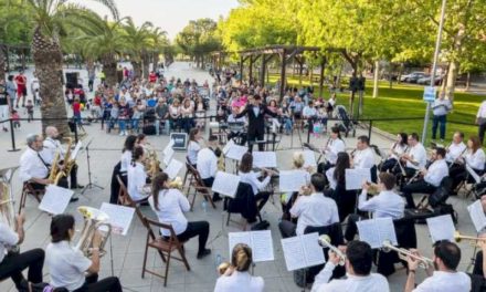 Torrejón – Inițiativa culturală gratuită „Música en los Barrios” continuă în acest weekend în parcurile Santiago Apóstol și Rosario