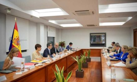 Bolaños prezidează ședința Comisiei interministeriale pentru reconstrucția orașului La Palma, la câteva zile după prima aniversare a erupției