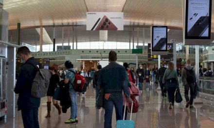 Spania primește 9 milioane de pasageri aerieni internaționali în august, 87% din nivelul pre-pandemie