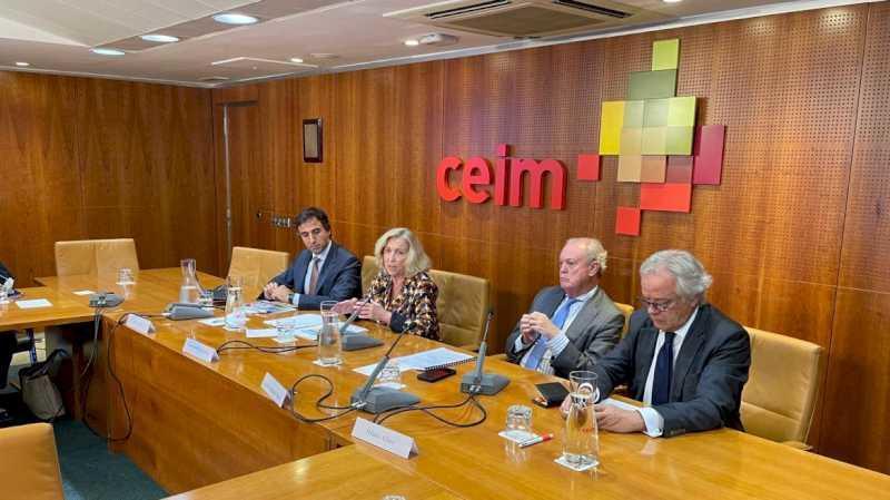 Comunitatea Madrid informează CEIM despre noul proiect de Lege privind serviciile sociale, care îmbunătățește calitatea și eficiența îngrijirii
