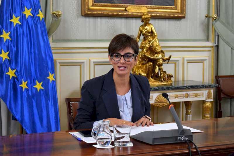Isabel Rodríguez: „Deconcentrarea va îmbunătăți calitatea democrației noastre, va consolida transparența și va consolida eficiența instituțiilor noastre în servirea cetățenilor”