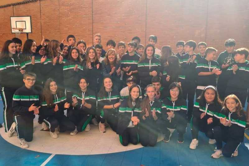 Pilar Alegría anunță că studenții cu bursă au început să primească ajutorul complementar de 400 de euro de la Guvern