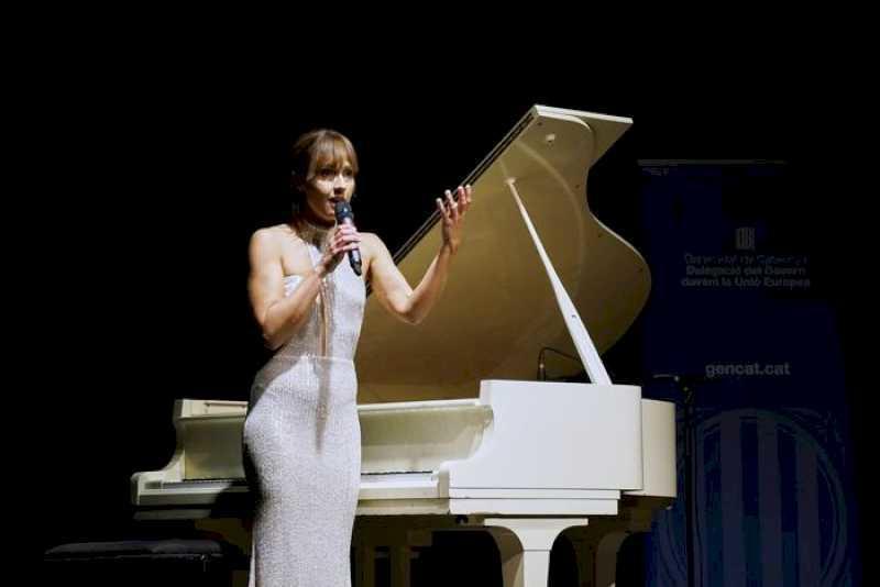 Două sute de persoane asista la concertul pianistei Laura Andrés la Bruxelles, organizat în acest 1 octombrie de Delegația Guvernului în UE