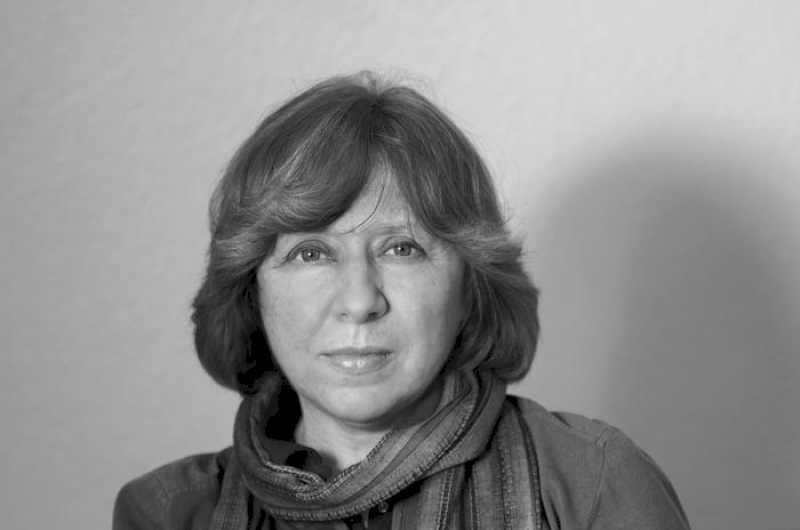 Scriitoarea și jurnalista belarusă Svetlana Aleksiévitx, distinsă cu XXXIV Premiul Internațional Catalonia