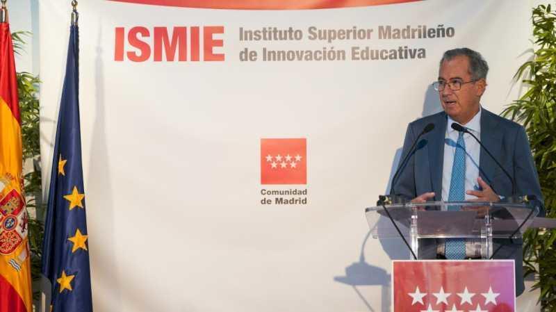 Comunitatea Madrid formează aproape 3.500 de profesori ca tutori pentru profesorii noului MIR educațional