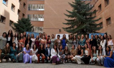 Spitalul Príncipe de Asturias găzduiește Conferința la care aproape cincizeci de moașe rezidente se alătură ca specialiști