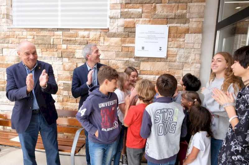 Ministrul Educației inaugurează noua clădire a Institutului Școlar L'Agulla și a Școlii Municipale de Muzică Catllar