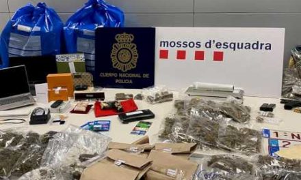 Mossos d'Esquadra și Poliția Națională zădărnicesc încercarea mafiei olandeze de a se stabili în Catalonia într-o operațiune în Olanda în care sunt implicați 2.000.000 de euro