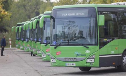 Comunitatea Madrid lansează 13 autobuze noi cu o capacitate mai mare de a călători până la 105 de pasageri