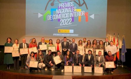 Reyes Maroto oferă Premiile Naționale pentru Comerț Intern 2022