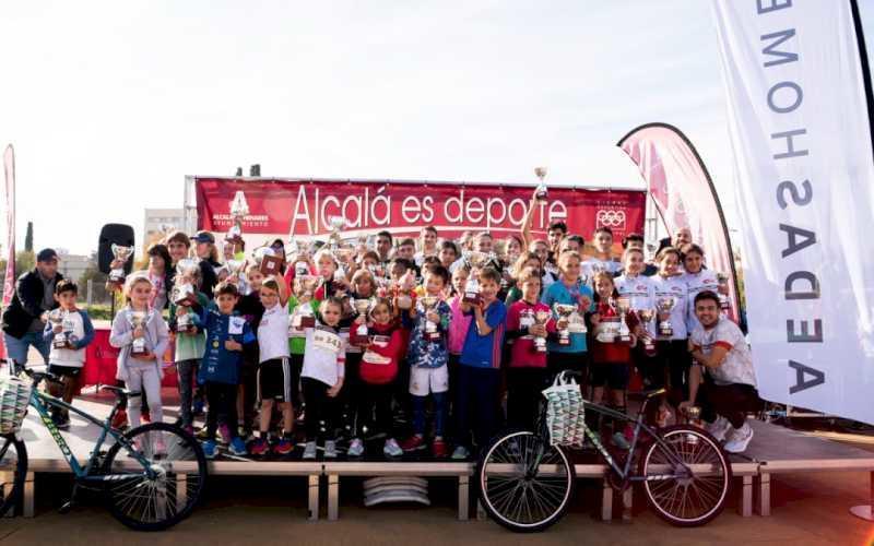 Alcalá – Peste 700 de alergători și alergători participă la Crucea IES Antonio Machado
