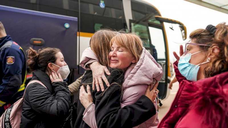 Comunitatea Madrid deschide perioada pentru ca refugiații ucraineni fără resurse financiare să solicite un grant de 400 de euro pe lună