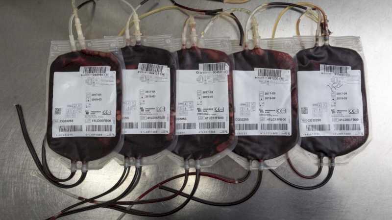 Centrul de Transfuzii face un apel urgent către populație să vină să doneze