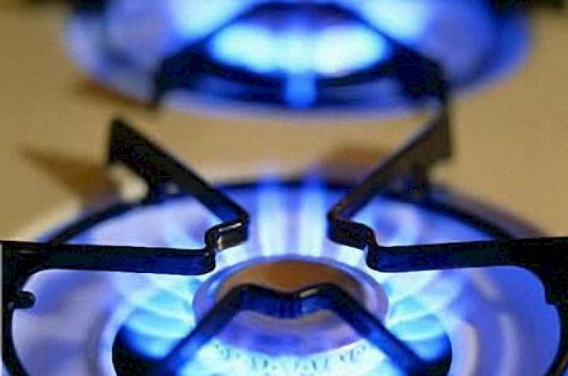 Cererea națională de gaze naturale scade cu 19% în raport cu ultimii cinci ani