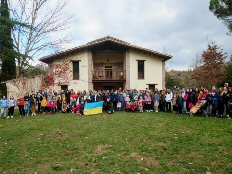 Familii ucrainene din toată Catalonia se află la Vilanova de Sau în acest weekend pentru a închide programul TempsxCures Ucraina, care a deservit 1500 de copii și tineri.