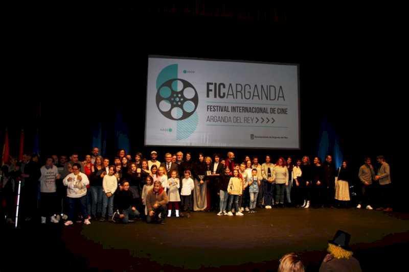 Arganda – Cel de-al V-lea Festival Internațional de Film de la Arganda del Rey și-a pus finalul cu ceremonia de decernare a premiilor |  Primăria Arganda