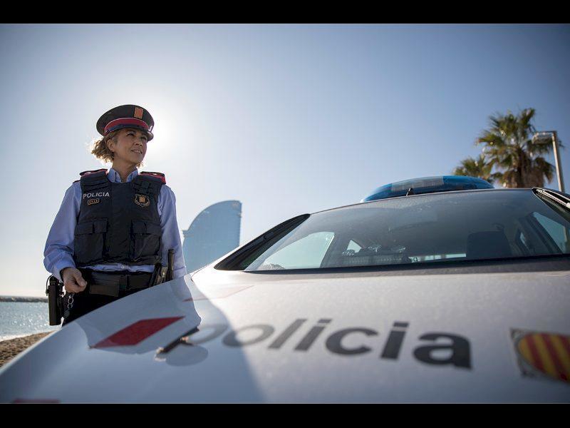 Mossos d’Esquadra activează o serie de măsuri la Barcelona pentru a preveni incidentele care implică folosirea unei arme cu lamă