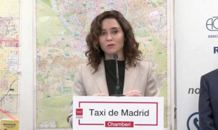 Díaz Ayuso garantează o nouă reglementare a taxiurilor „fără presiune” din partea niciunui lobby și care oferă „mai multă libertate, siguranță și prosperitate” profesioniștilor săi