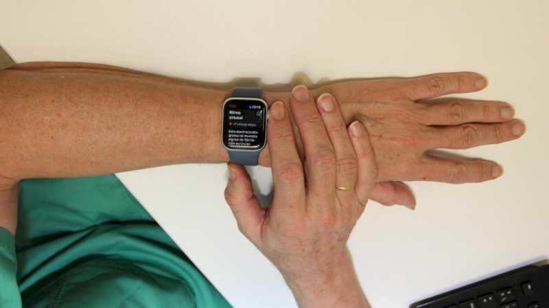 Spitalul public Clínico San Carlos din Comunitatea Madrid detectează, cu un smartwatch, o aritmie gravă la un pacient
