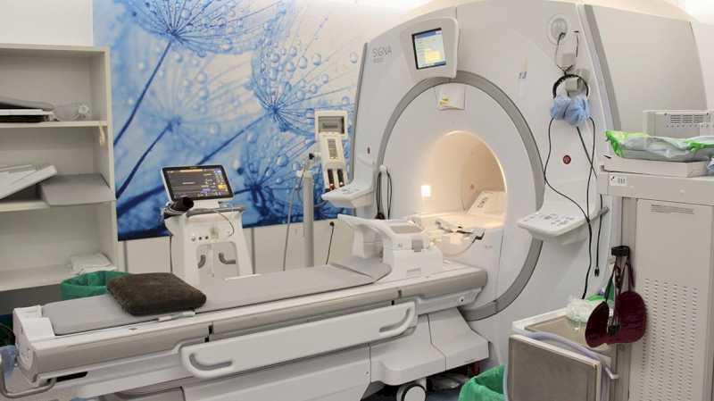 Spitalul Clinic San Carlos încorporează cinci echipamente de înaltă tehnologie pentru un diagnostic mai bun al bolilor cardiace și oncologice