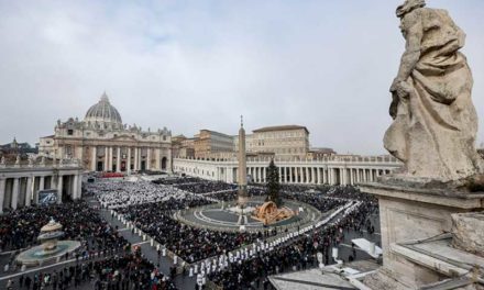 Organizație de aflux pentru omagiul adus Papei Emerit Benedict al XVI-lea, declarație a președintelui Meloni