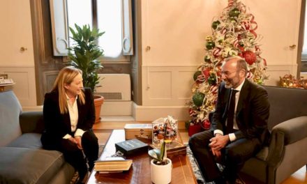 Președintele Meloni se întâlnește cu președintele Partidului Popular European, Manfred Weber