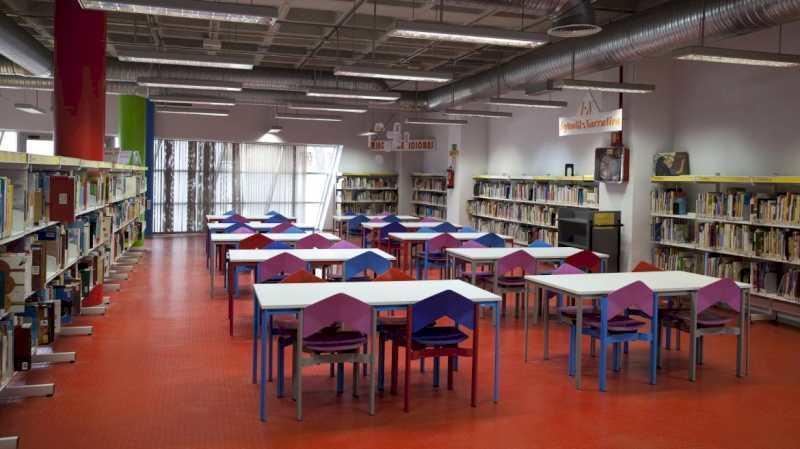 Comunitatea Madrid prelungește programul bibliotecilor sale publice pentru a facilita pregătirea examenelor din februarie