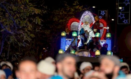 Alcalá – Mii de oameni se bucură de Cabalgata de Reyes de Alcalá într-o noapte magică plină de iluzii