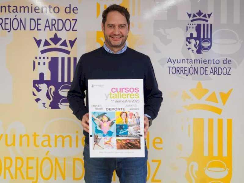 Torrejón – Consiliul Orășenesc Torrejón de Ardoz oferă noi cursuri pentru acest prim semestru al anului 2023 în Departamentele pentru Ocuparea Forței de Muncă, Cultură…