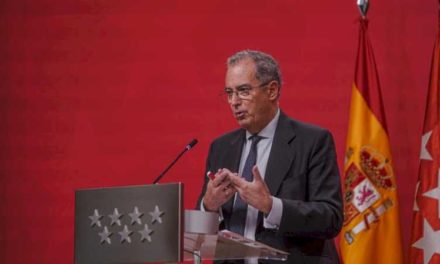 Comunitatea Madrid face apel decretul regal de bacalaureat la Curtea Supremă pentru lipsa de conținut, încărcătura ideologică ridicată și încălcarea drepturilor.