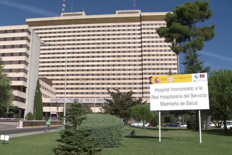 Ministrul Apărării vizitează răniții ucraineni care primesc tratament la Spitalul Gómez Ulla din Madrid