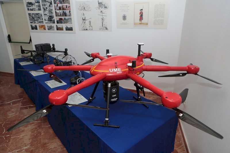 Ministrul Apărării participă la prezentarea noii Unități de Drone UME
