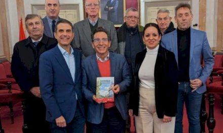 Alcalá – A prezentat cartea: „Tezaurul municipal din Alcalá de Henares” de Juan Antonio Pérez