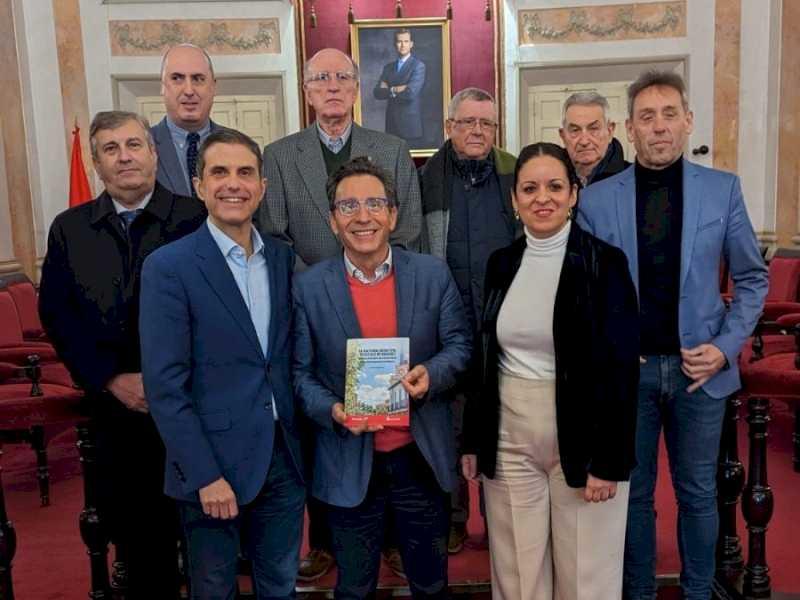 Alcalá – A prezentat cartea: „Tezaurul municipal din Alcalá de Henares” de Juan Antonio Pérez