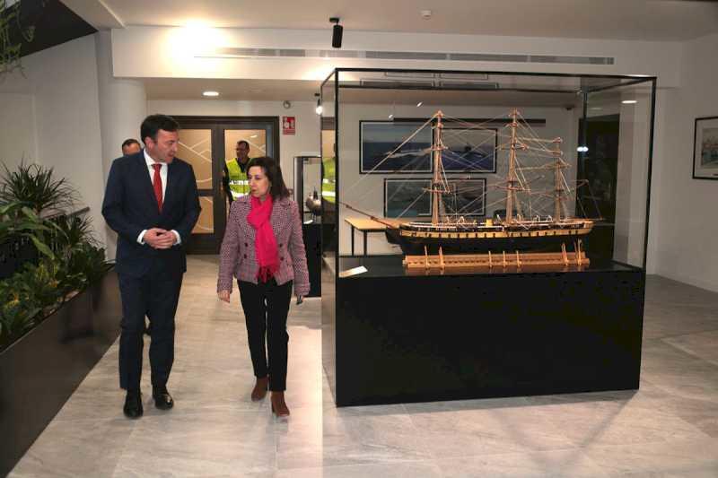 Ministrul Apărării vizitează programul de submarin S-80 al Marinei în Cartagena