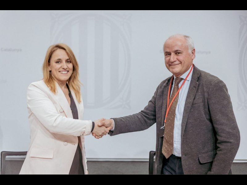 Departamentul Economiei și Finanțelor și Consiliul General al Camerelor din Catalonia semnează un acord pentru a stimula competitivitatea țesutului productiv catalan