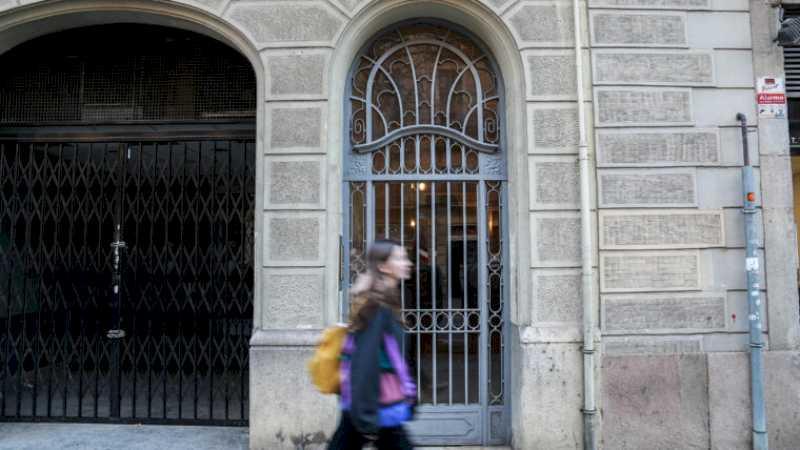 Barcelona: locuințe publice mai protejate în axa verde a Eixample