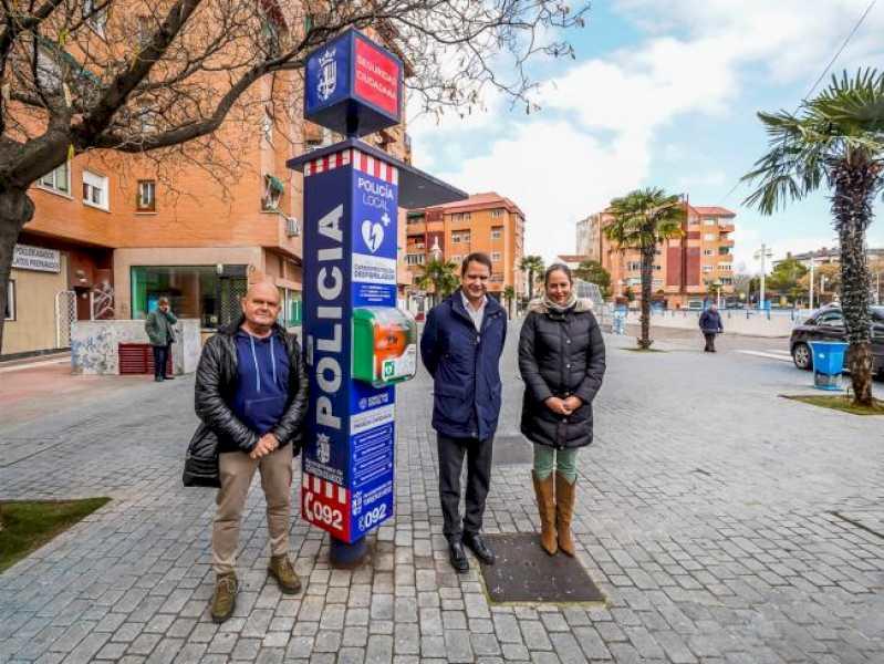 Torrejón – Torrejón de Ardoz, oraș cardioprotejat, instalează 10 noi defibrilatoare semi-automate la punctele de întâlnire ale poliției…