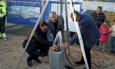 Ministrul Educației pune prima piatră a noii clădiri a Institutului școlar Miquel Martí i Pol de Lliçà d’Amunt