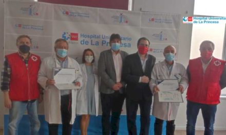 Spitalul de La Princesa și Serviciul său de Pneumologie primesc recunoaștere de la Crucea Roșie pentru colaborarea lor istorică în campaniile umanitare