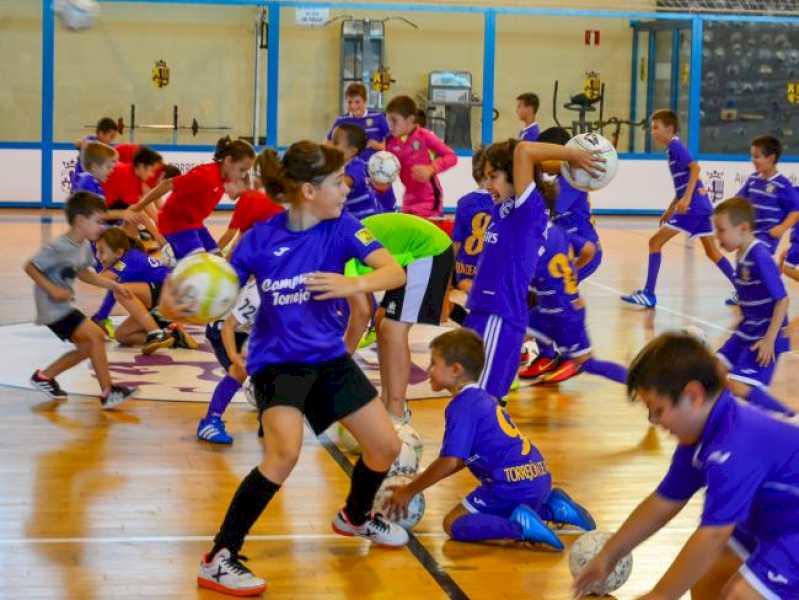 Torrejón – Consiliul Local Torrejón de Ardoz organizează „Podul Sportiv” în zilele fără școală a cărui următoare programare va avea loc vineri…