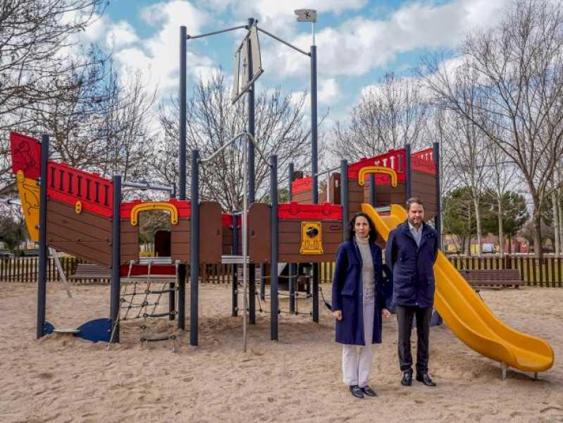 Torrejón – Au fost îmbunătățite și renovate în total 1.700 m2 de zone pentru copii, în care au fost instalate jocuri moderne pentru cei mici…